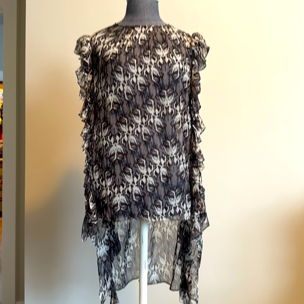 Thomas Wilde Los Angeles. Size medium. Black and White Chiffon print